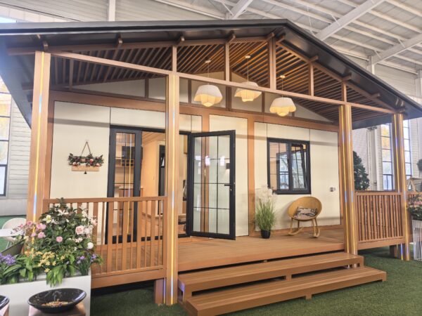 Luxurious and fully furnished double-wing folding villa with a pavilion and terrace