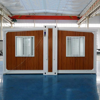 A double-wing folding house that is only 700mm wide when folded