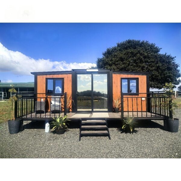 A double-wing folding house with a terrace