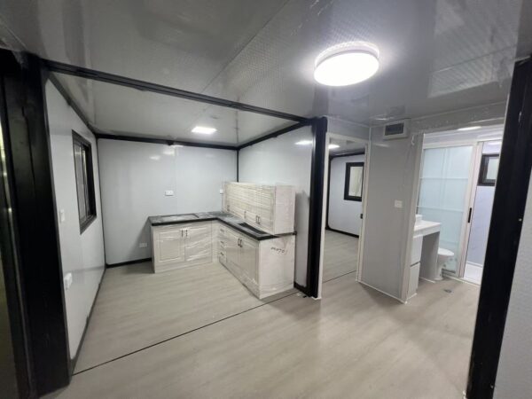 20-foot double-wing folding standard version white wall panel black frame