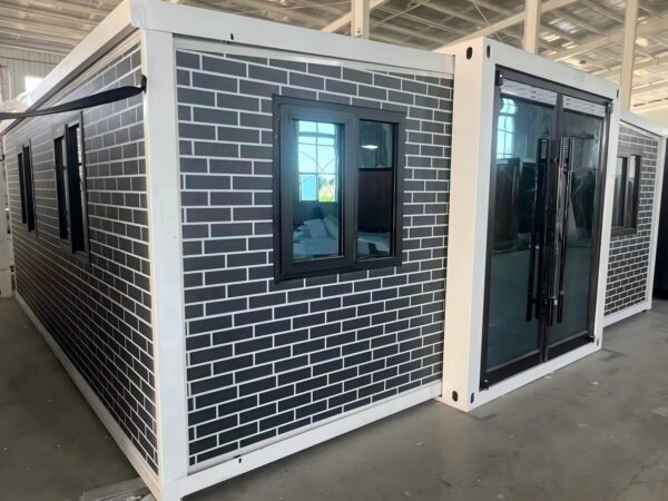 20-foot slope-top double-wing expansion room