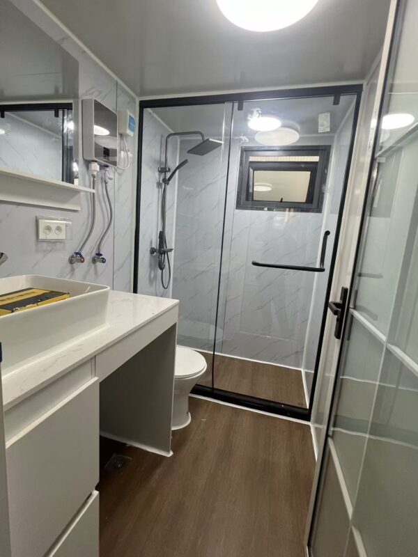 20-foot carved-panel curtain wall double-wing folding room